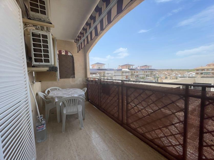 Amplio apartamento con gran terraza a pocos pasos de la Play - foto 2