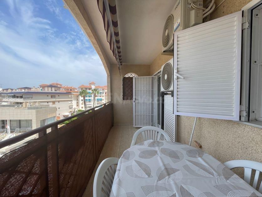 Amplio apartamento con gran terraza a pocos pasos de la Play - foto 4