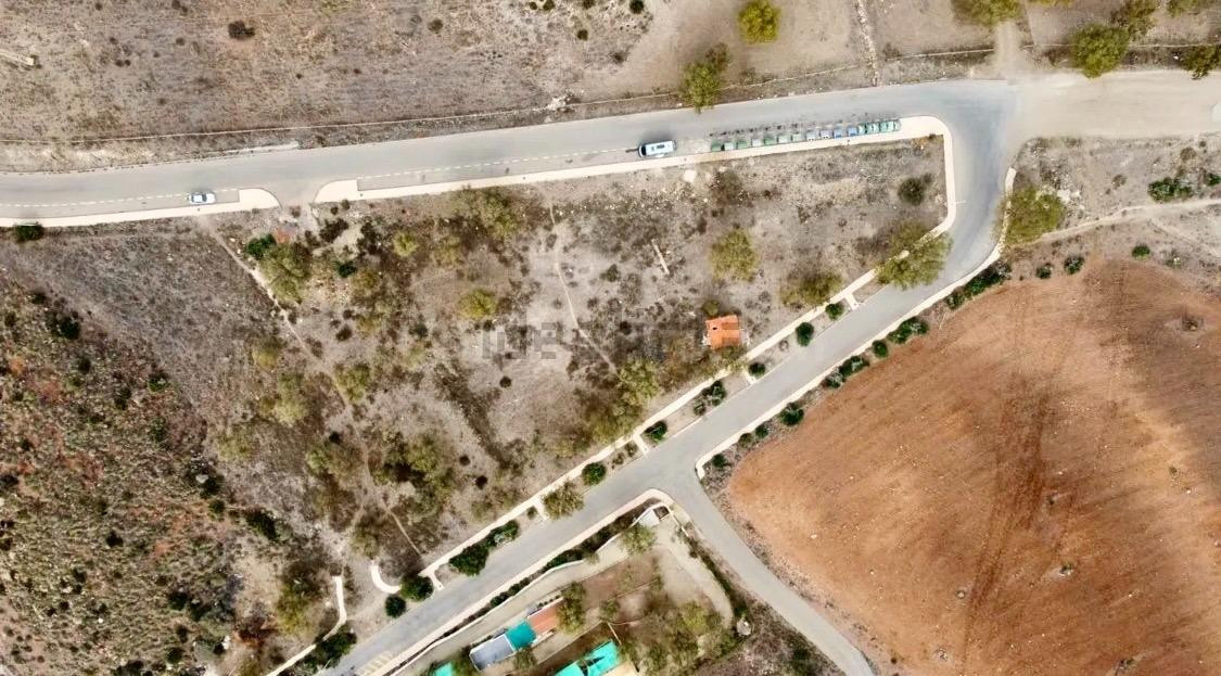 Oportunidad única para promotores: solar para 15 viviendas a - foto 4