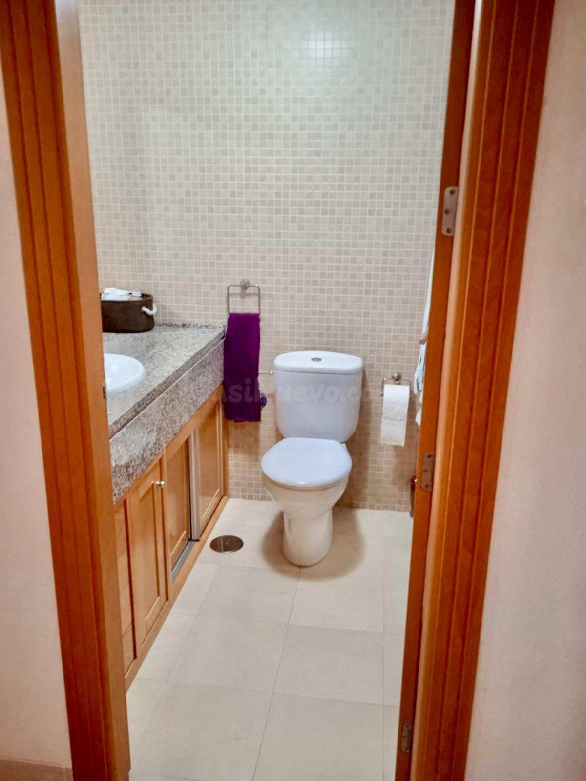 Apartamento con terraza y piscina junto al Golf de Playa Ser - foto 22