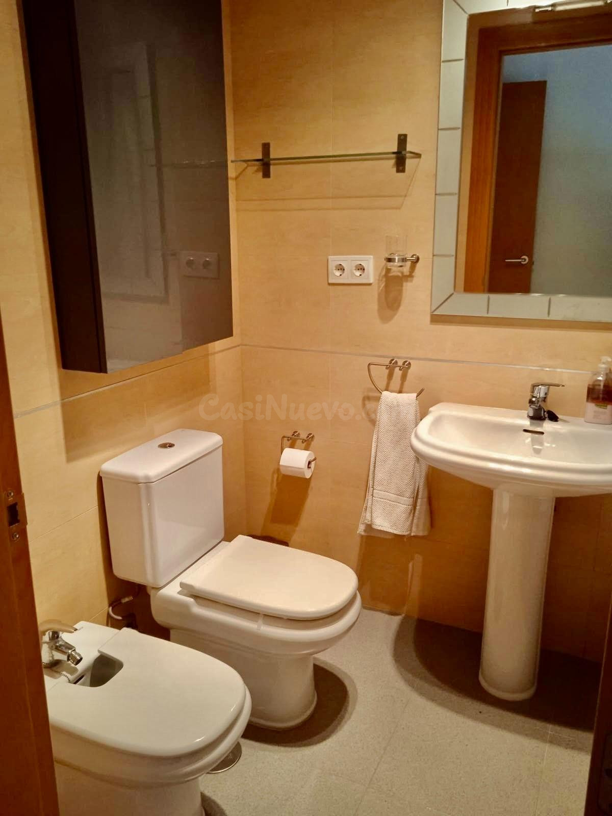 Apartamento con terraza y piscina junto al Golf de Playa Ser - foto 26