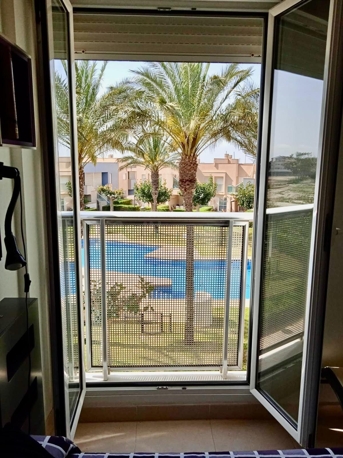 Apartamento con terraza y piscina junto al Golf de Playa Ser - foto 33