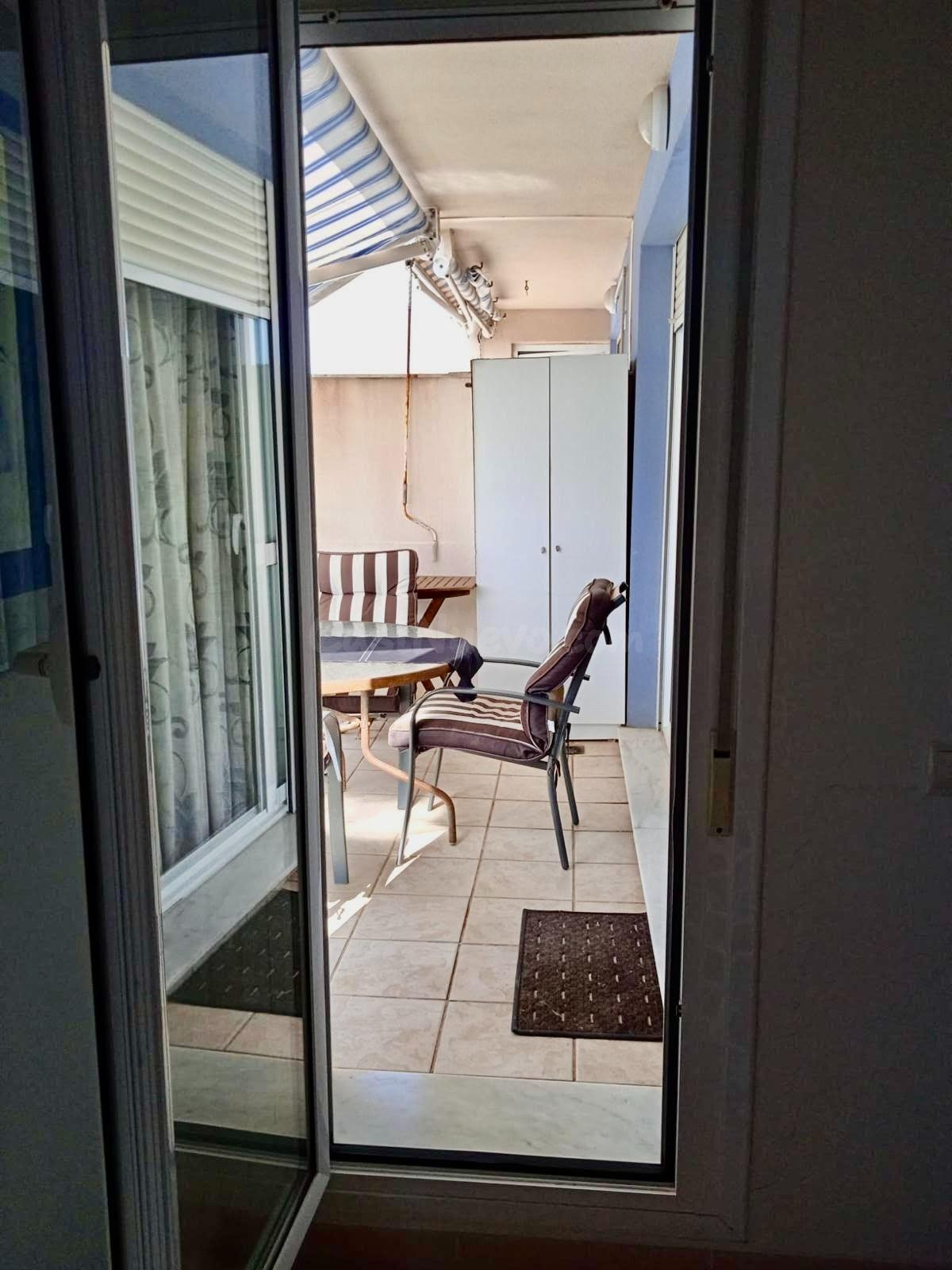 Apartamento con terraza y piscina junto al Golf de Playa Ser - foto 8