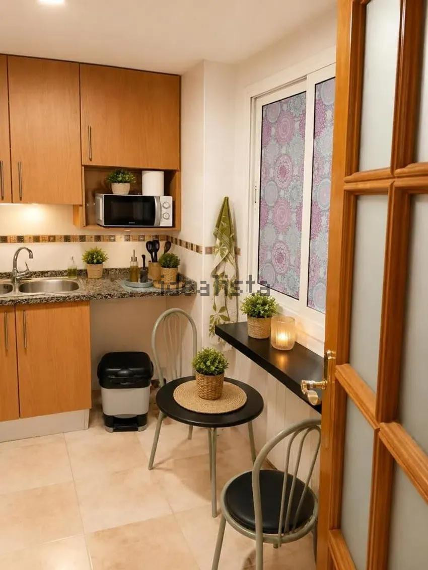 PISO DE 3 habitaciones, 2 BAÑOS Y PLAZA DE PARKING CERRADA " - foto 4