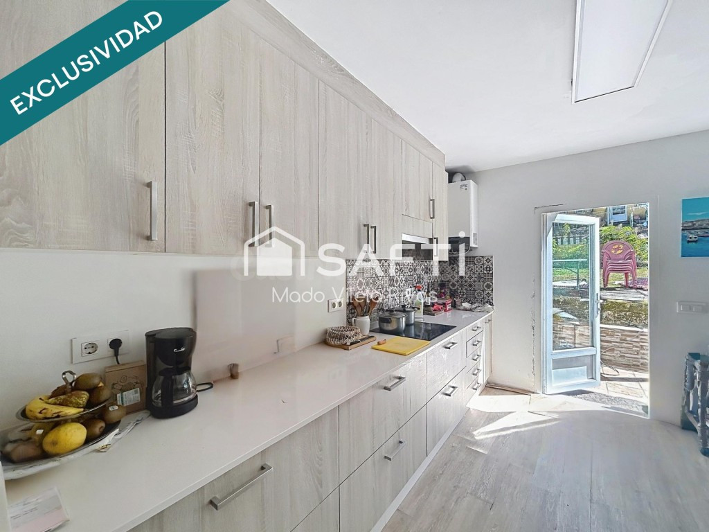 Un hogar con jardín privado de 300m2 a un paseo del casco hi - foto 2