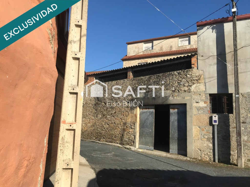 Casa de piedra a un paso del mar - foto 2