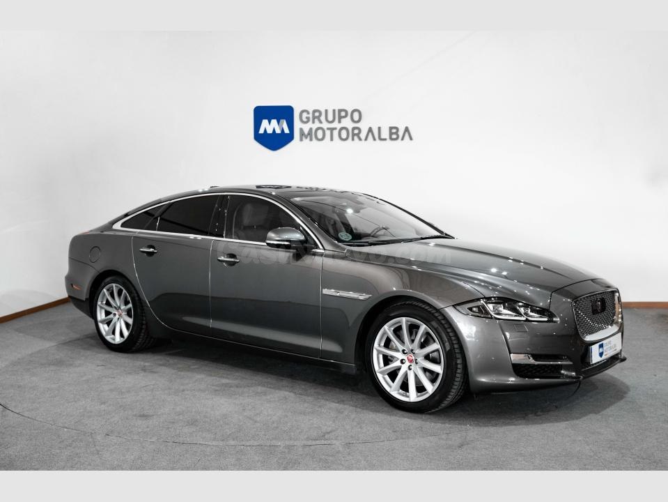 Jaguar XJ