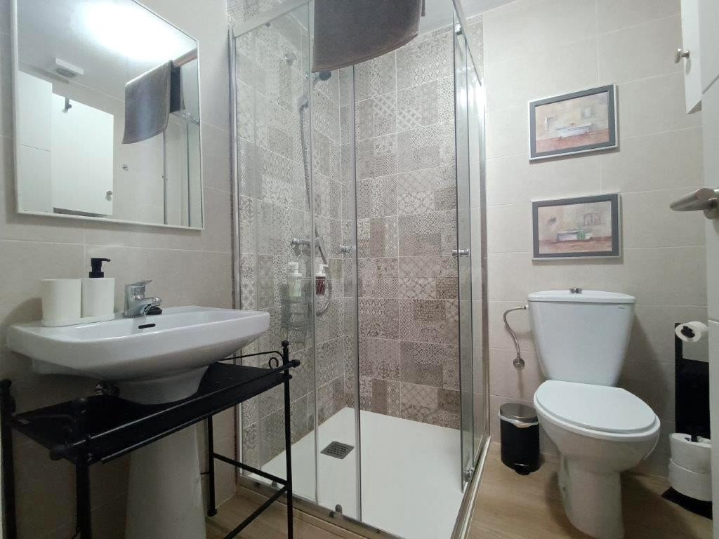 ¡ALQUILER PARA ESTUDIANTES! 3 habitaciones Y 2 BAÑOS, CARLOS - foto 4