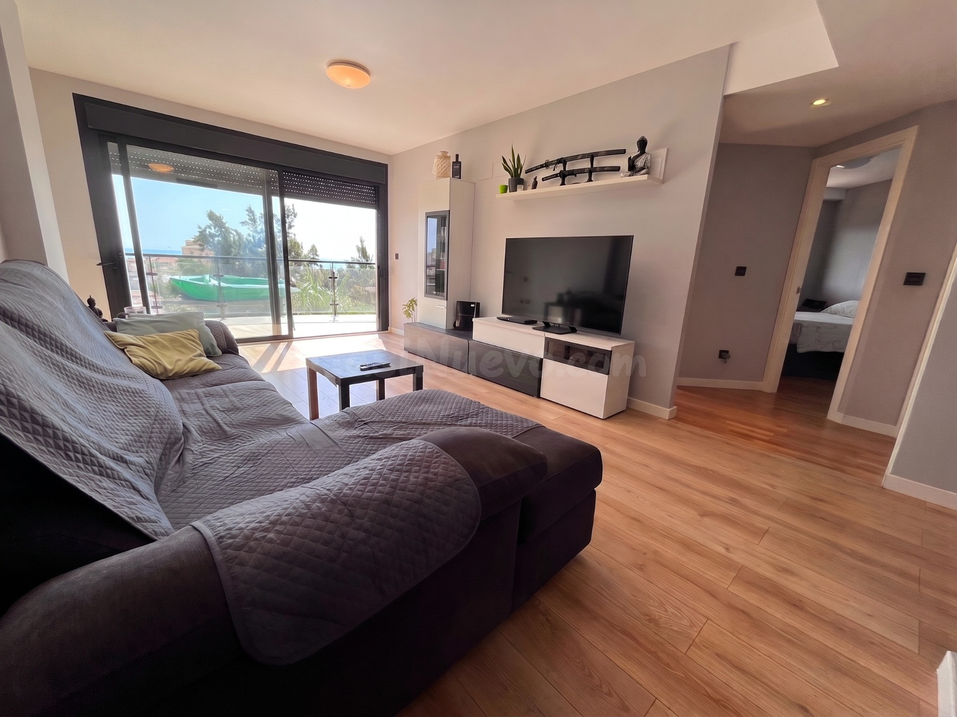 Vive frente al Mediterráneo: terraza, piscina y bienestar en - foto 4