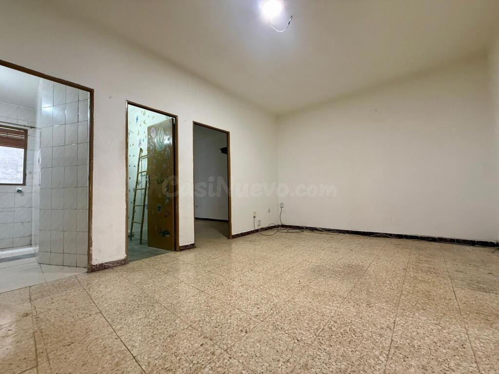 Vivienda en venta en Su Eminencia - foto 2