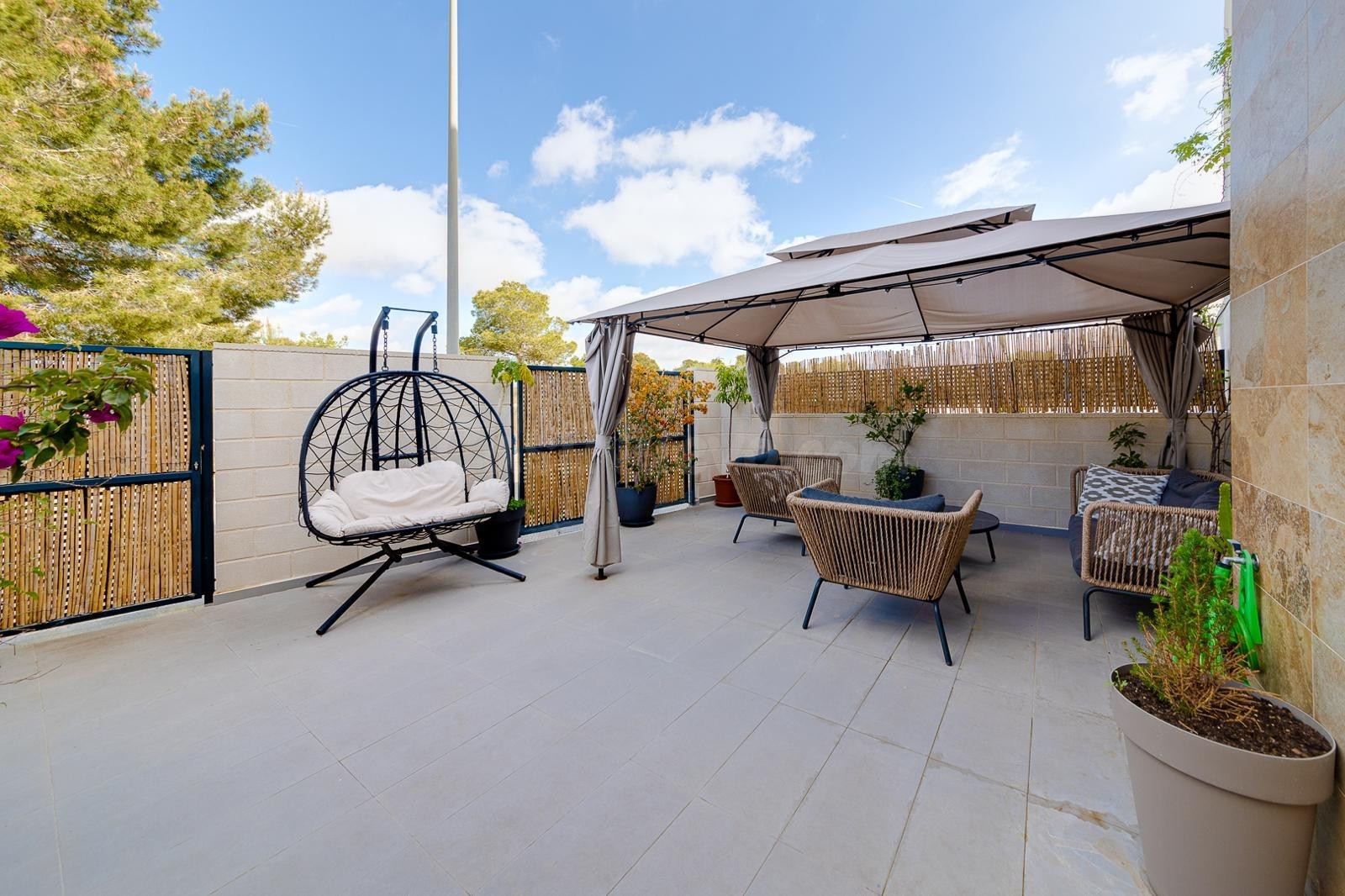 casa moderna con solárium en villamartín