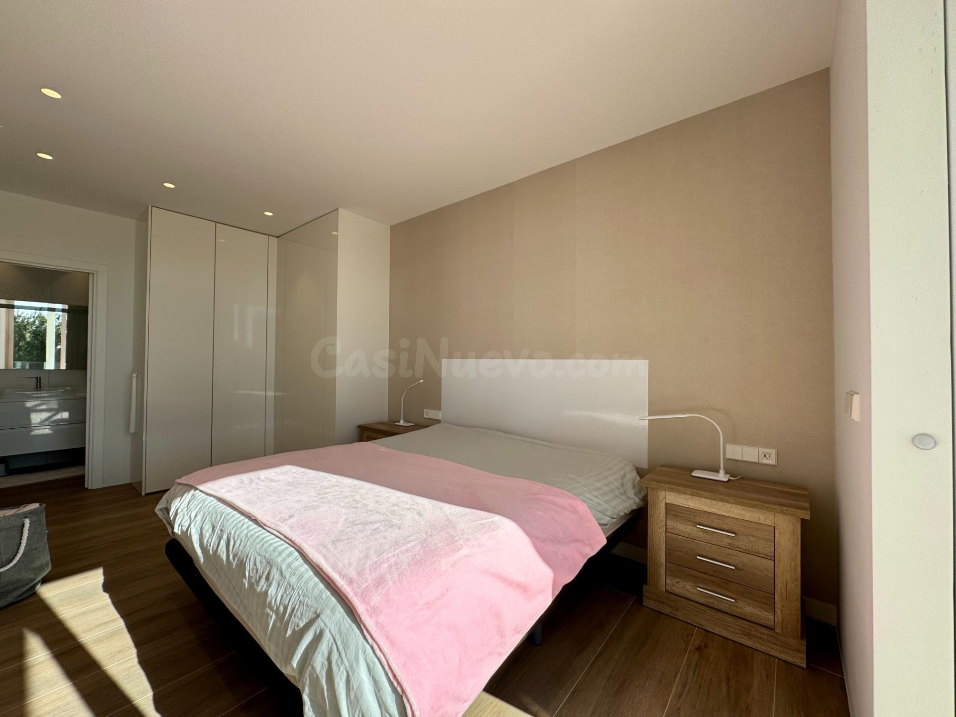Níspero – Elegancia y vida interior-exterior - foto 5