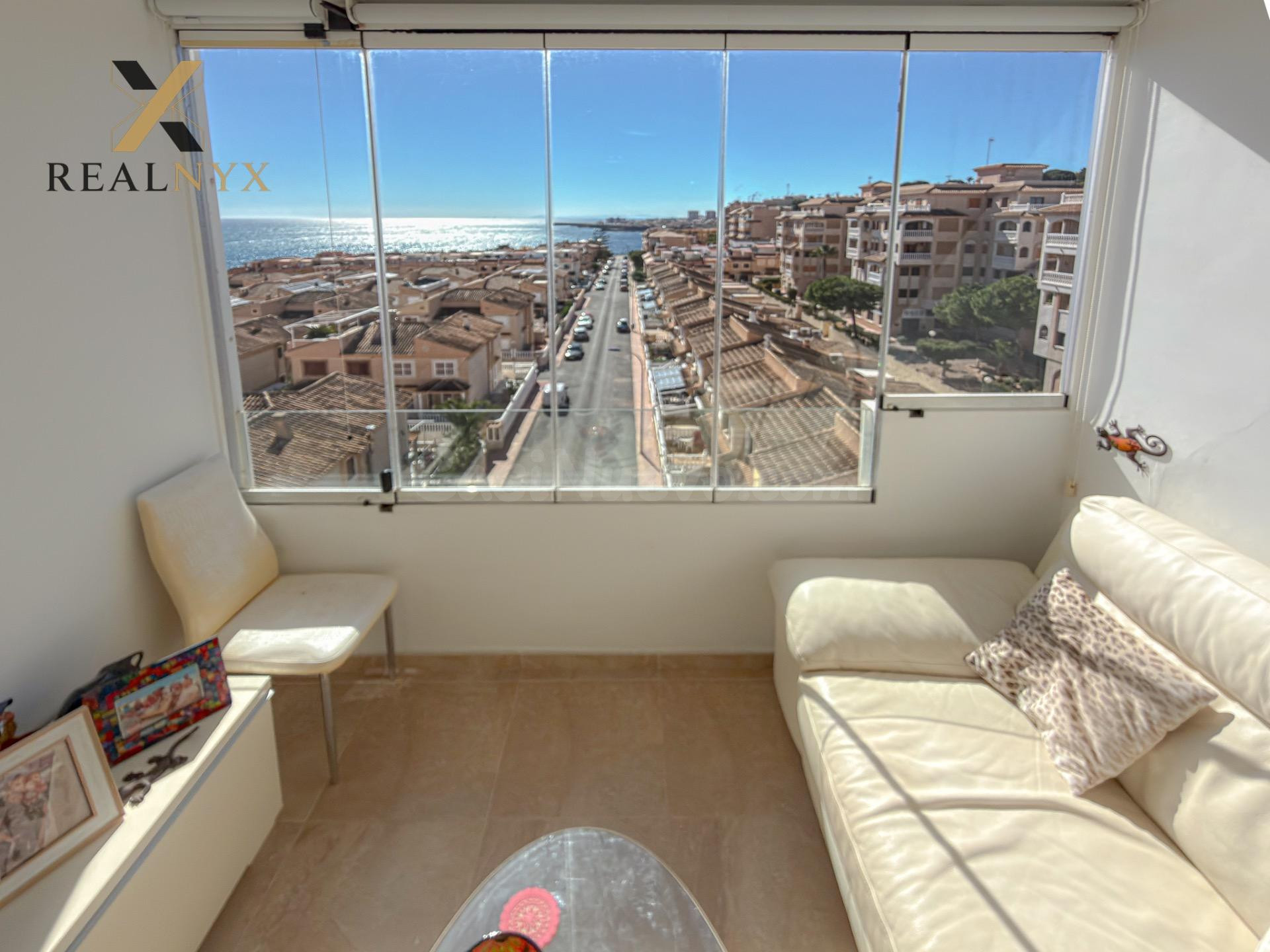 Primerísima Linea! Estupendo apartamento listo para entrar a - foto 2