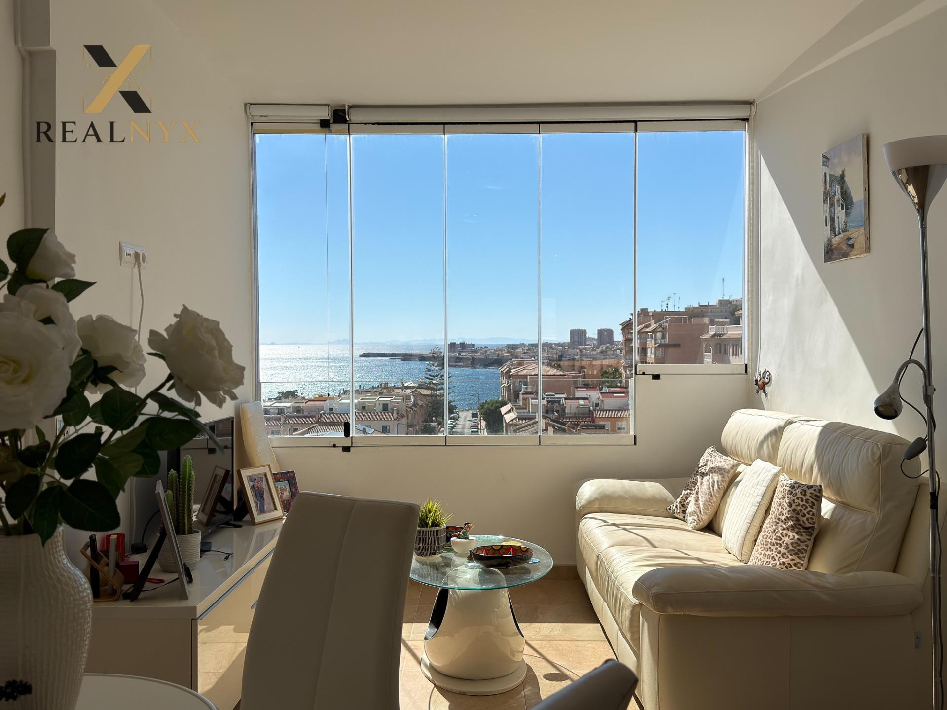 Primerísima Linea! Estupendo apartamento listo para entrar a - foto 5