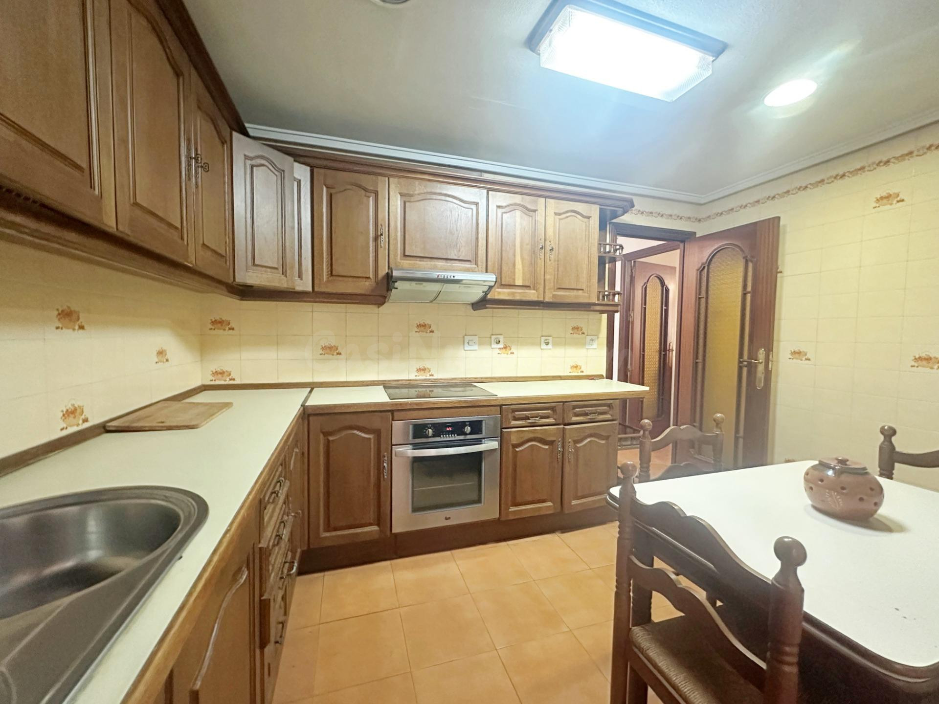 Apartamento con garaje a 300 m del mar - foto 5