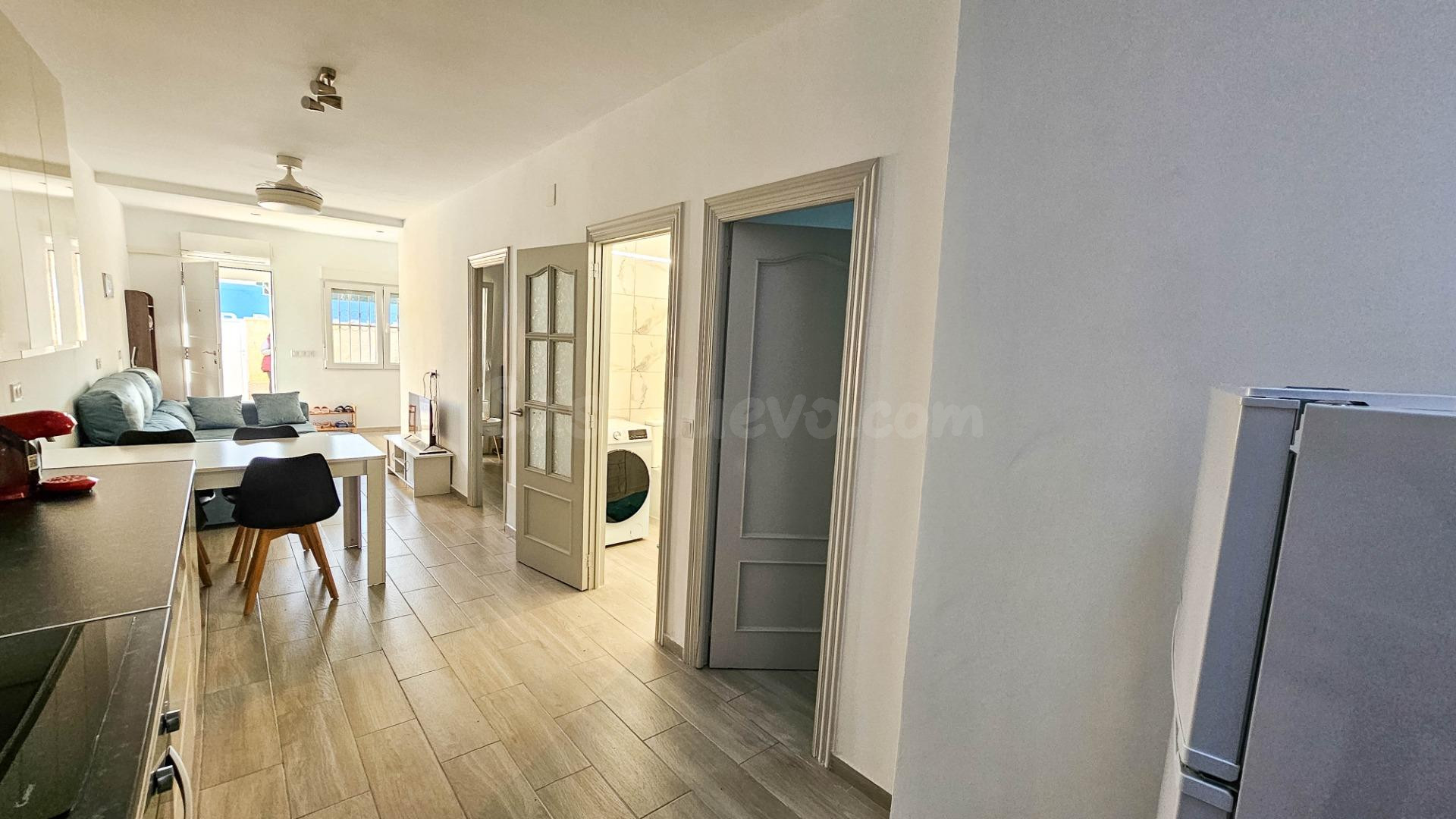 Casa totalmente reformada con parcela en zona tranquila - foto 4