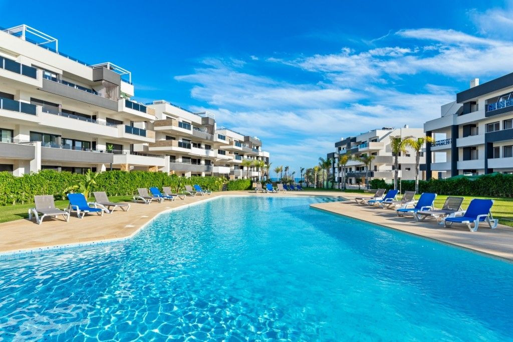 Apartamento 2 habitaciones 79m² en venta - Punta Prima