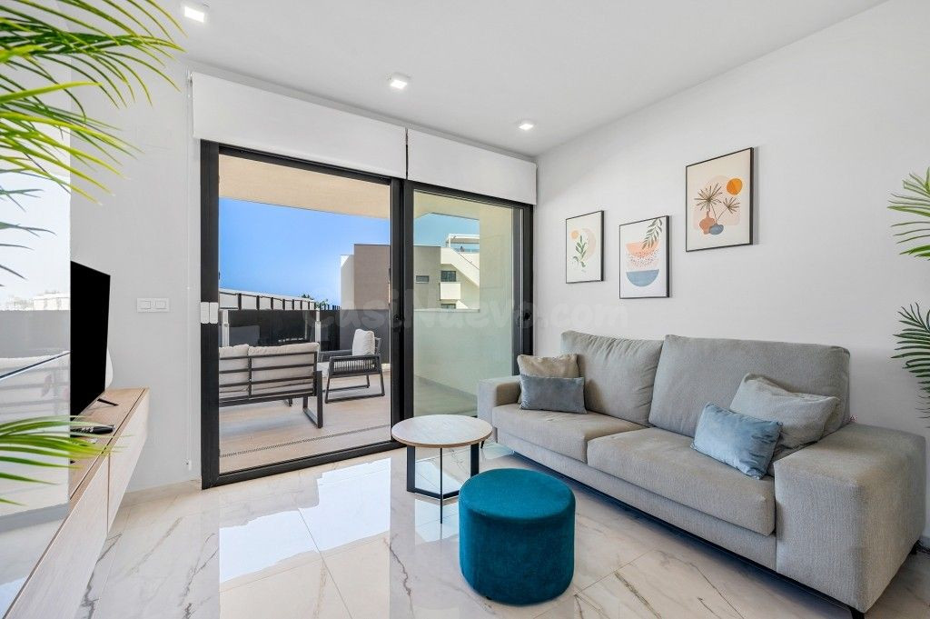 Apartamento 2 habitaciones 79m² en venta - Punta Prima - foto 2