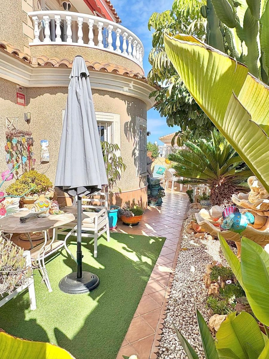 Encantadora casa independiente de estilo español con vistas  - foto 4