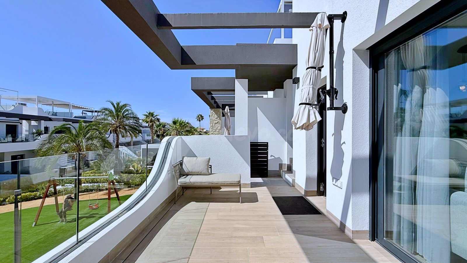 APARTAMENTO DE 2 DORMITORIOS Y 2 BAÑOS EN ORIHUELA COSTA (PU - foto 4