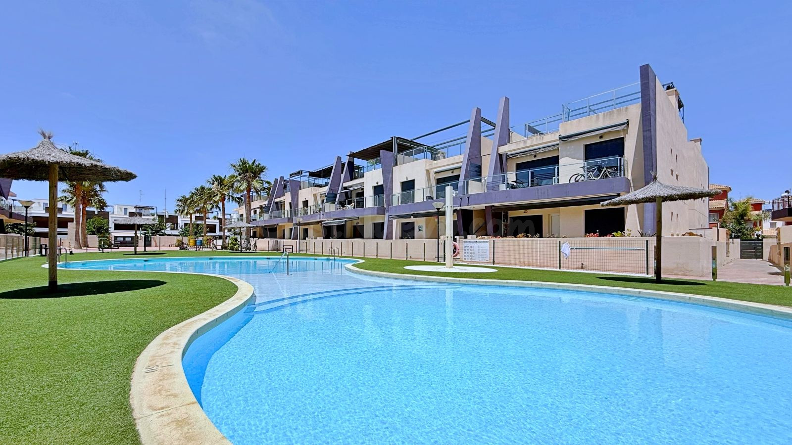 APARTAMENTO DE 3 DORMITORIOS Y 2 BAÑOS EN PILAR DE LA HORADA - foto 2