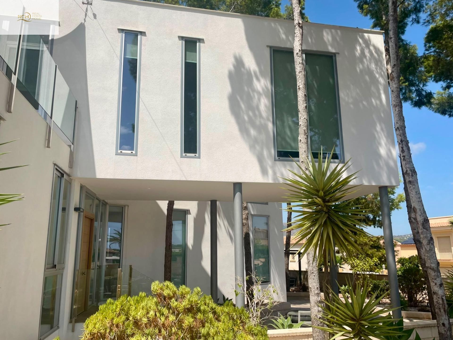 MODERNO CHALET EN ALQUILER EN CALPE - foto 2