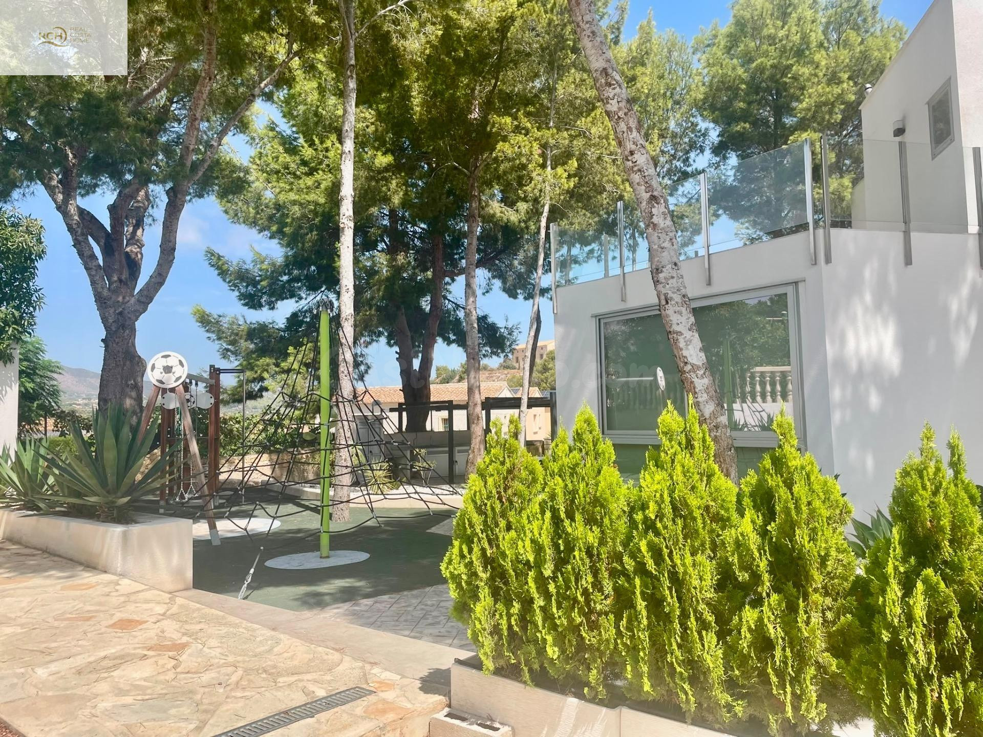 MODERNO CHALET EN ALQUILER EN CALPE - foto 3