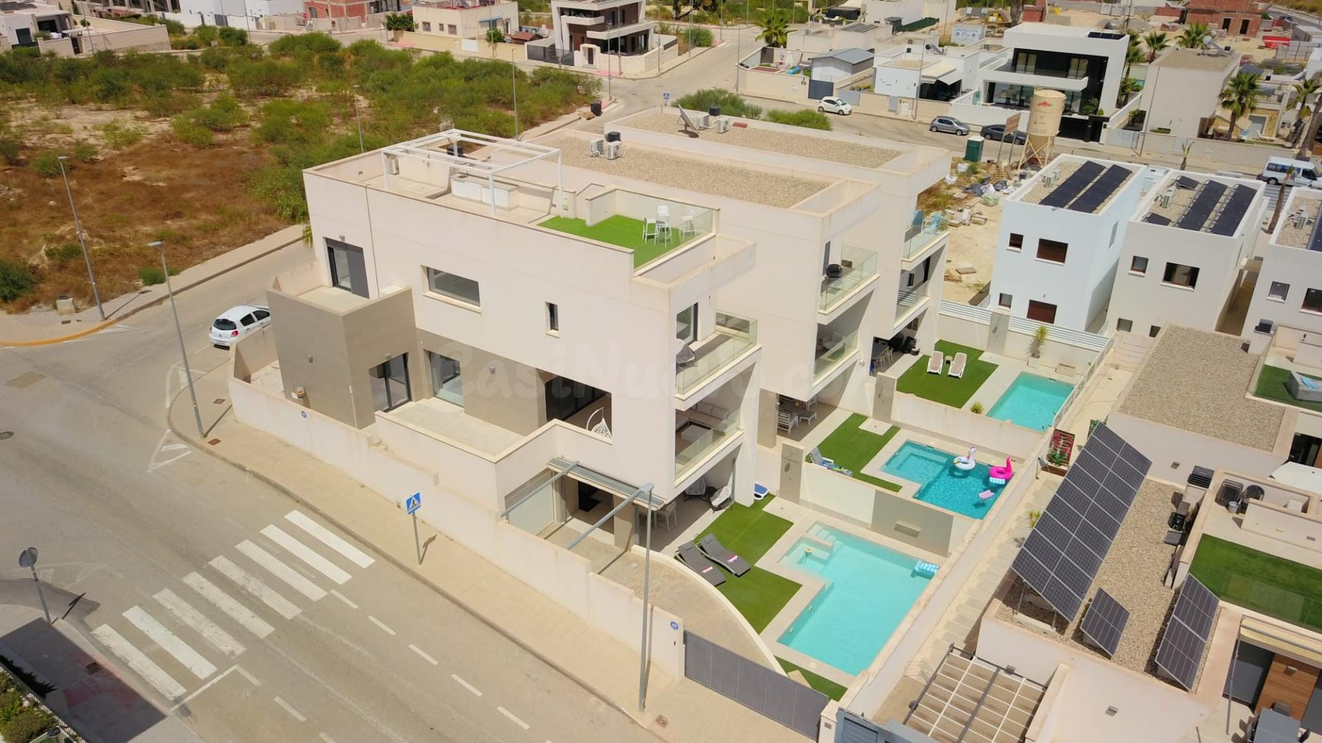 Chalet 4 habitaciones 319m² en venta - Residencial benimar