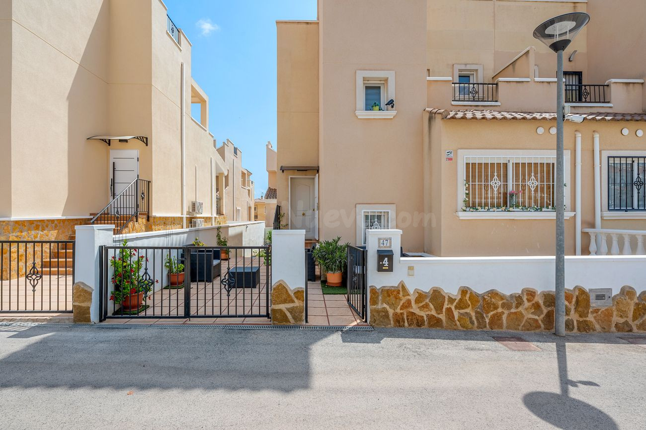 Adosado 3 habitaciones en venta - Pueblo