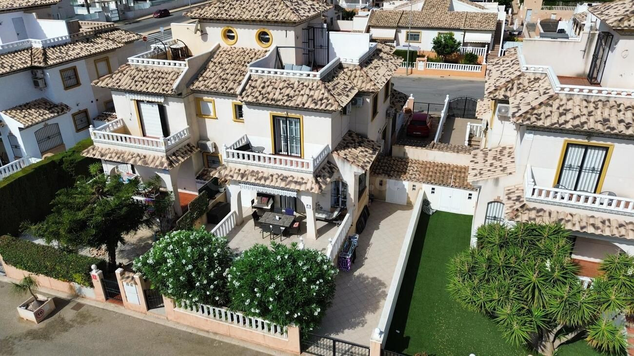 Villa 2 habitaciones 80m² en venta - Lomas de Cabo Roig