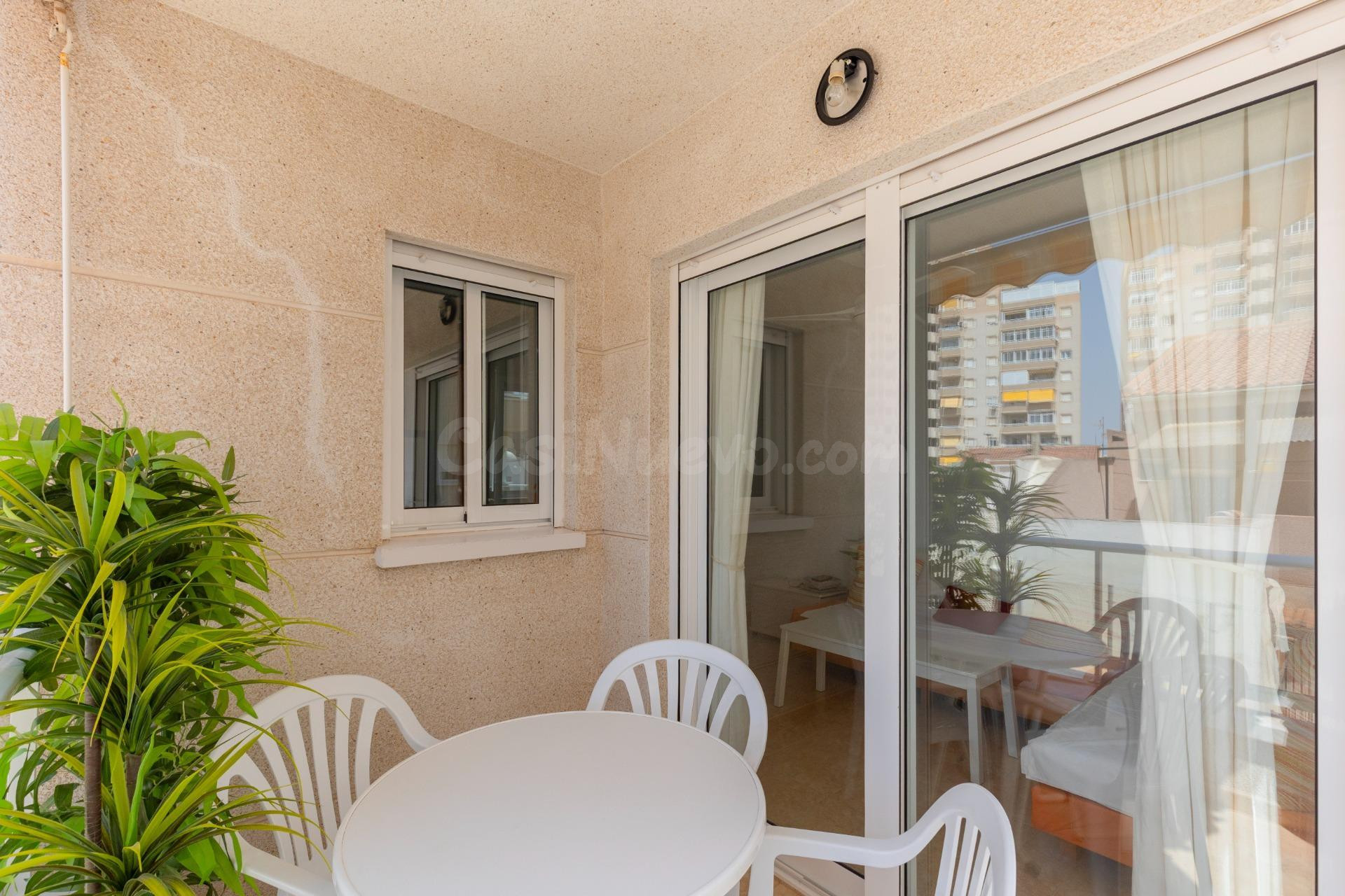 Impecable piso de dos dormitorios con piscina y garaje inclu - foto 4