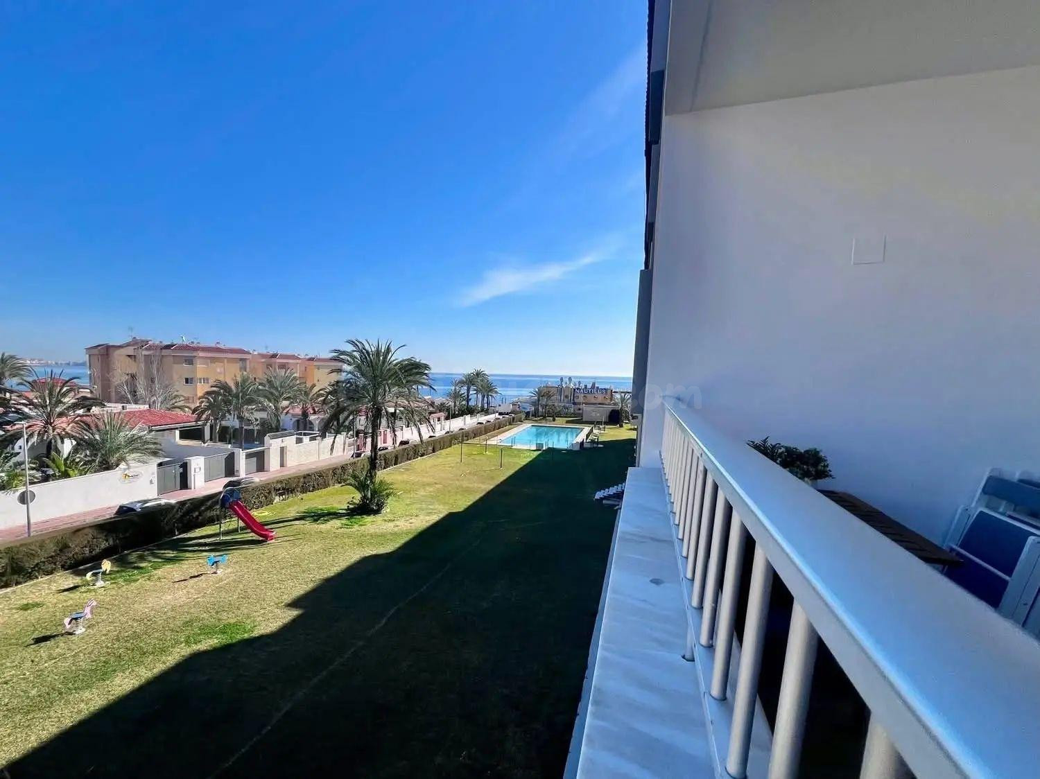 A SOLO 50 METROS DEL MAR | APARTAMENTO DE 3 habitaciones CON - foto 2