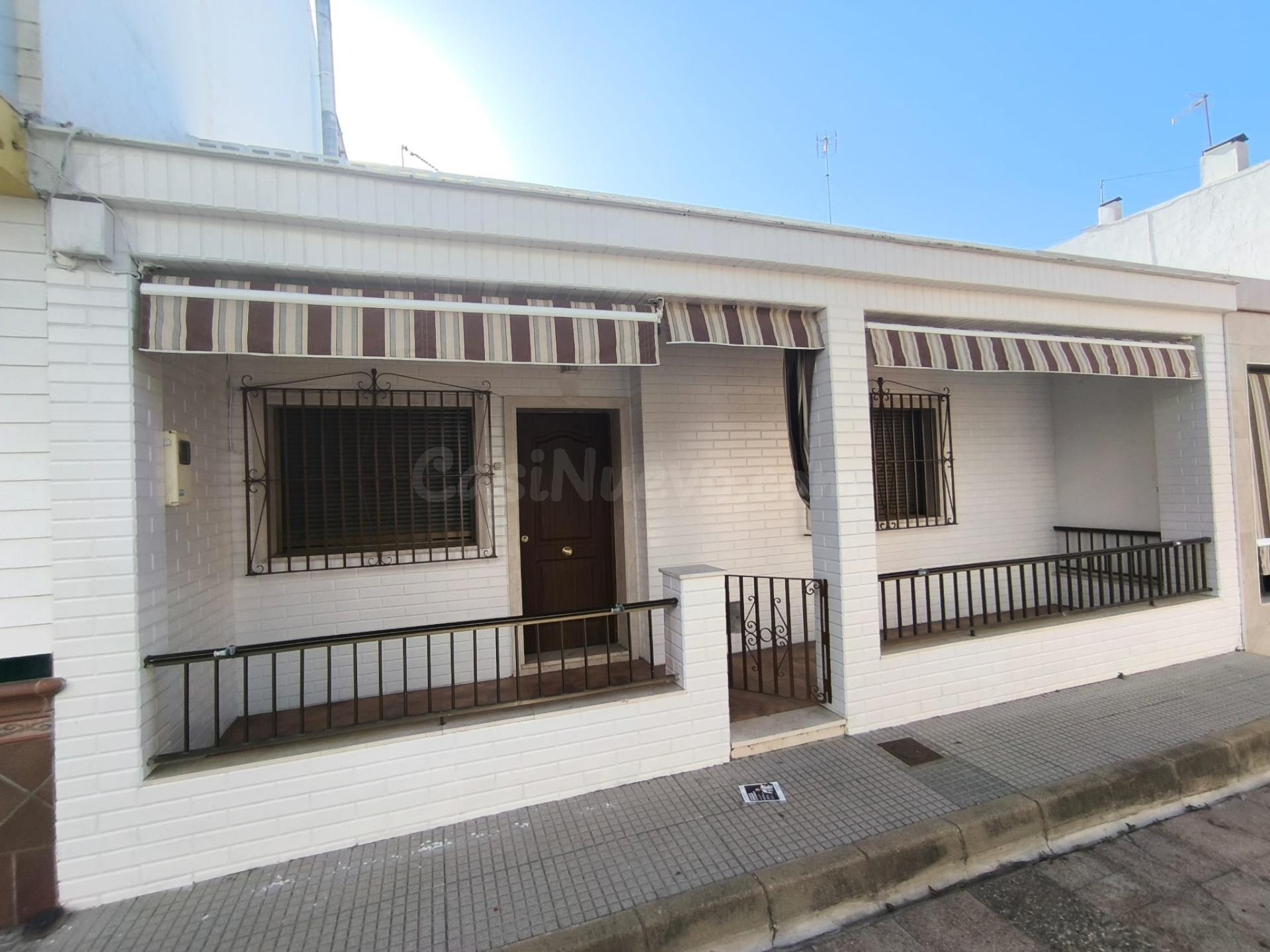 Fantastica vivienda de una planta en Punta Umbria pueblo.