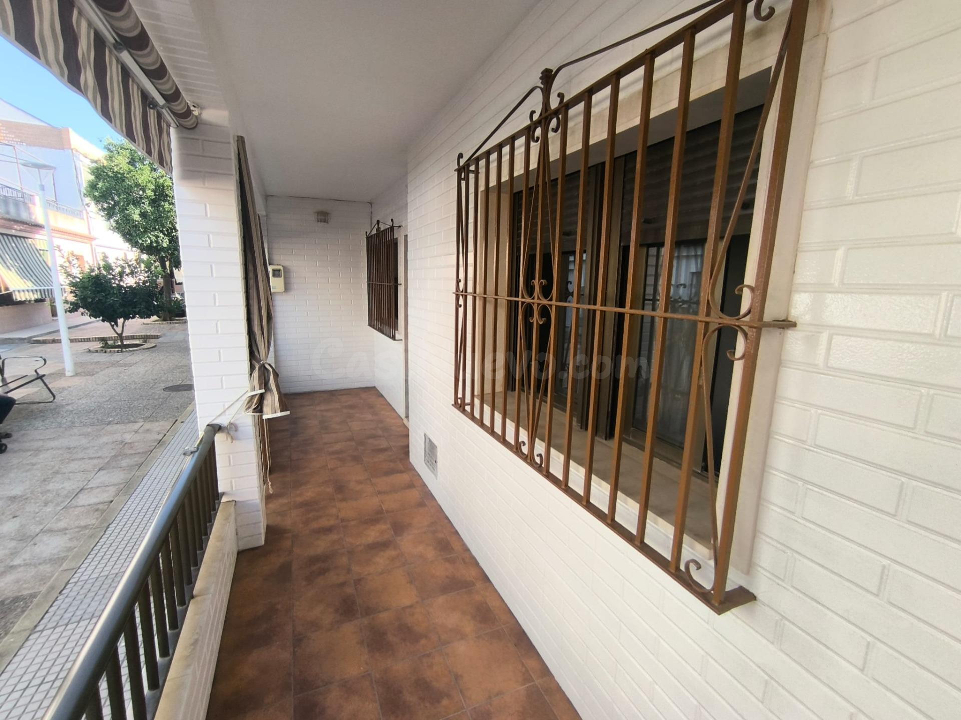 Fantastica vivienda de una planta en Punta Umbria pueblo. - foto 3