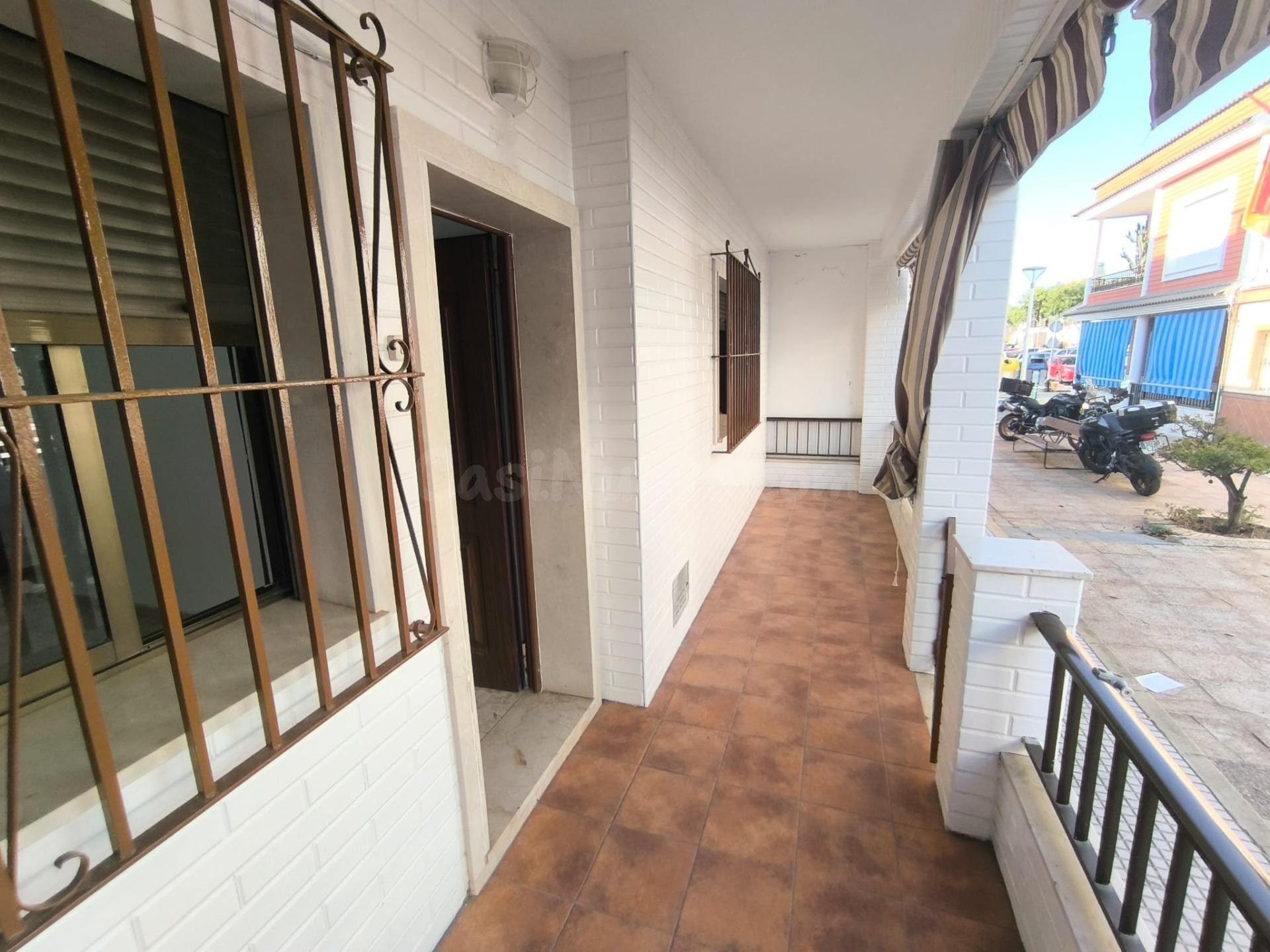 Fantastica vivienda de una planta en Punta Umbria pueblo. - foto 4