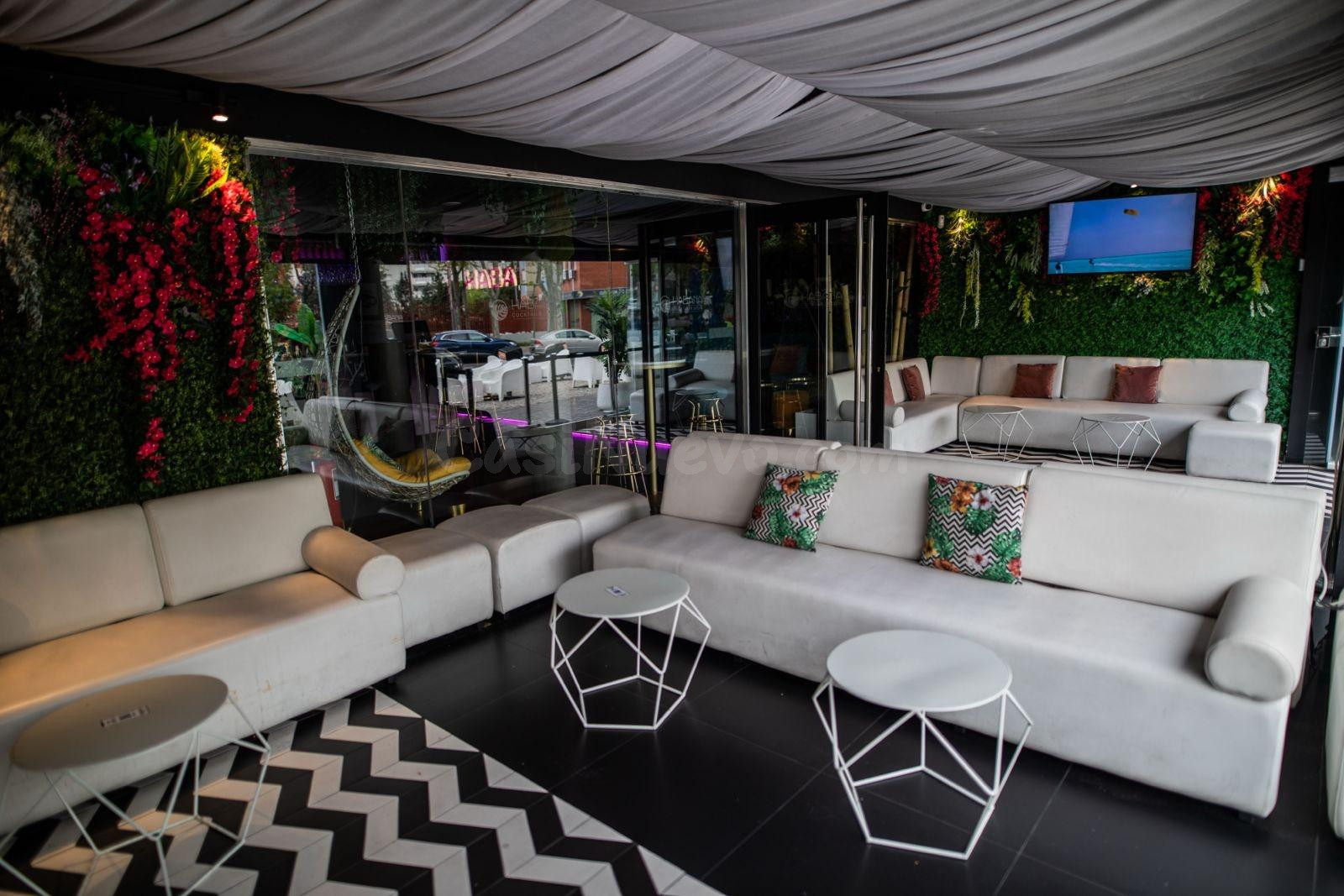 Oportunidad Única en Hostelería: Bar-Café Espectáculo en Fue - foto 3