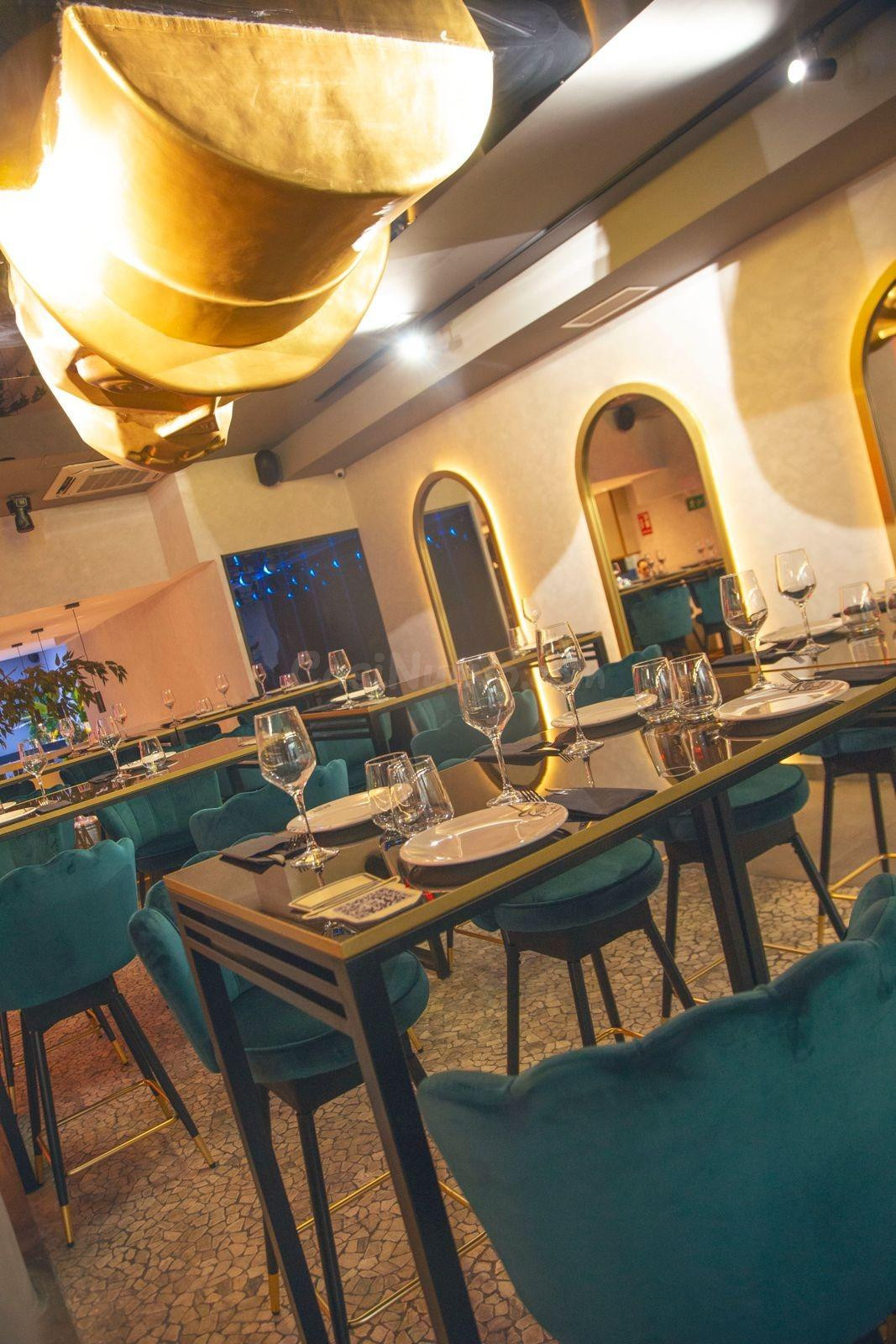 Oportunidad de Traspaso: Restaurante en Funcionamiento en Fuenlabrada