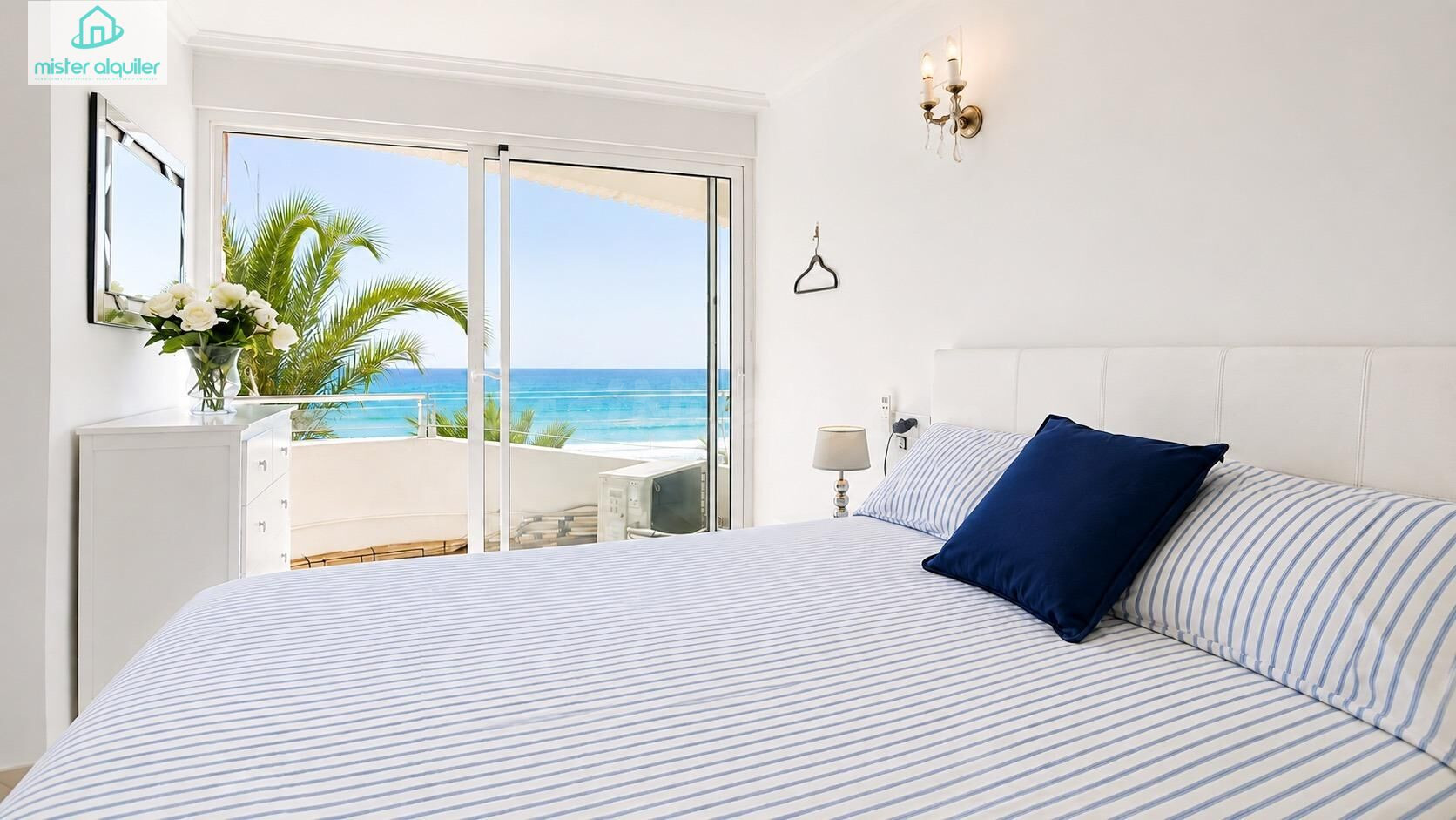 EXCLUSIVA VIVIENDA EN PRIMERA LÍNEA DE LA PLAYA DE SAN JUAN, - foto 2