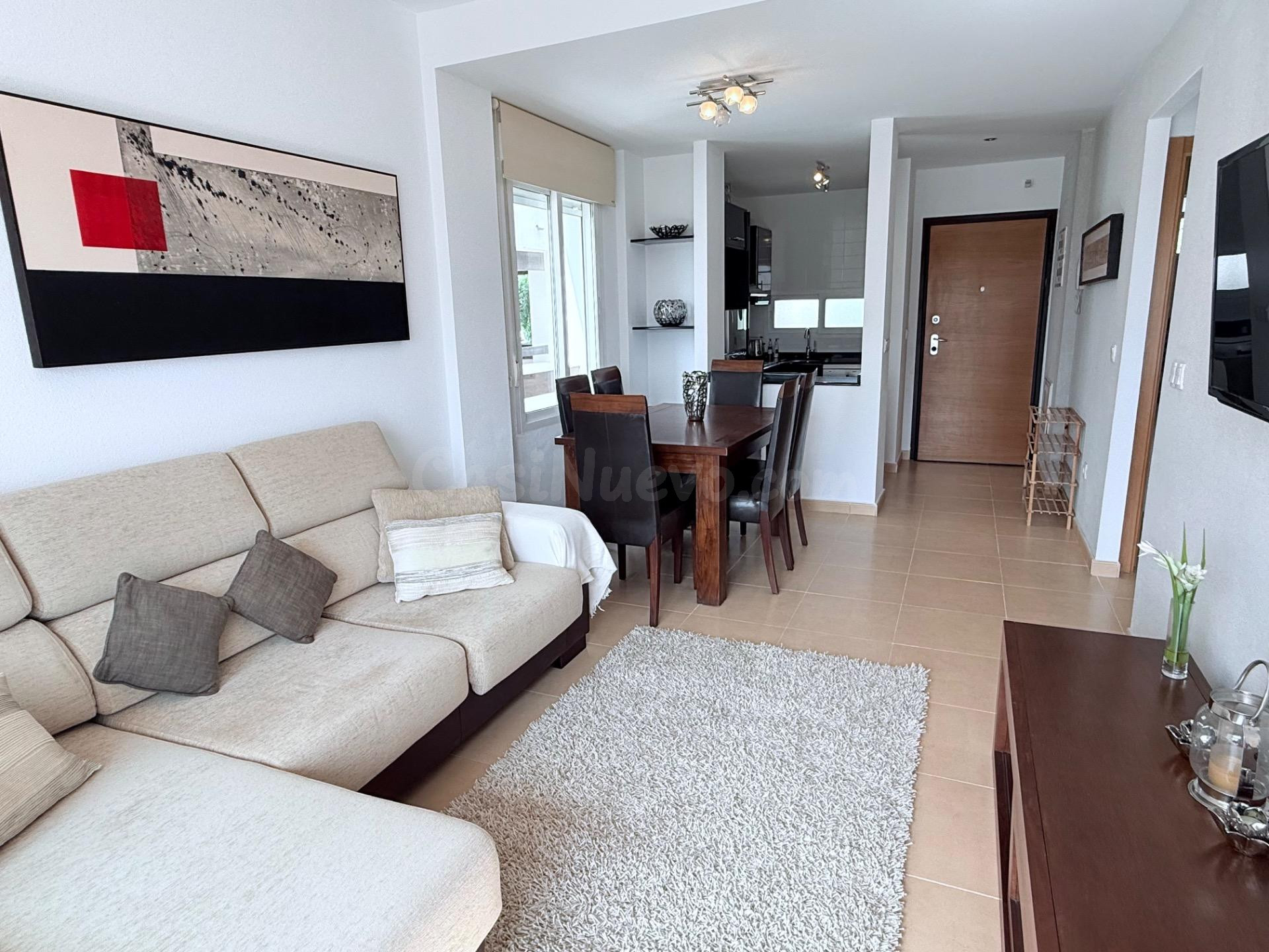 APARTAMENTO ESQUINERO DE 2 habitaciones CON VISTAS AL CAMPO  - foto 2