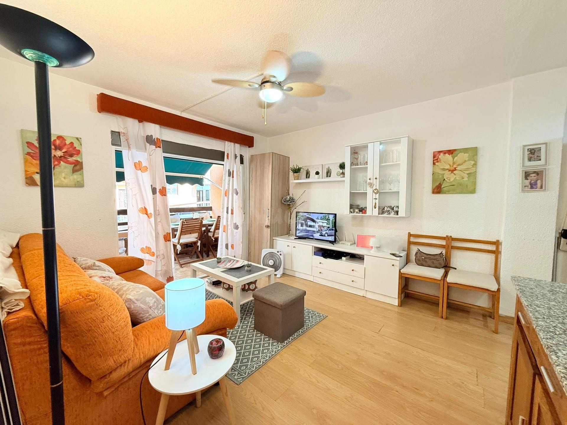 Apartamento en planta baja en Urbanización Eurovosa – Edific - foto 5