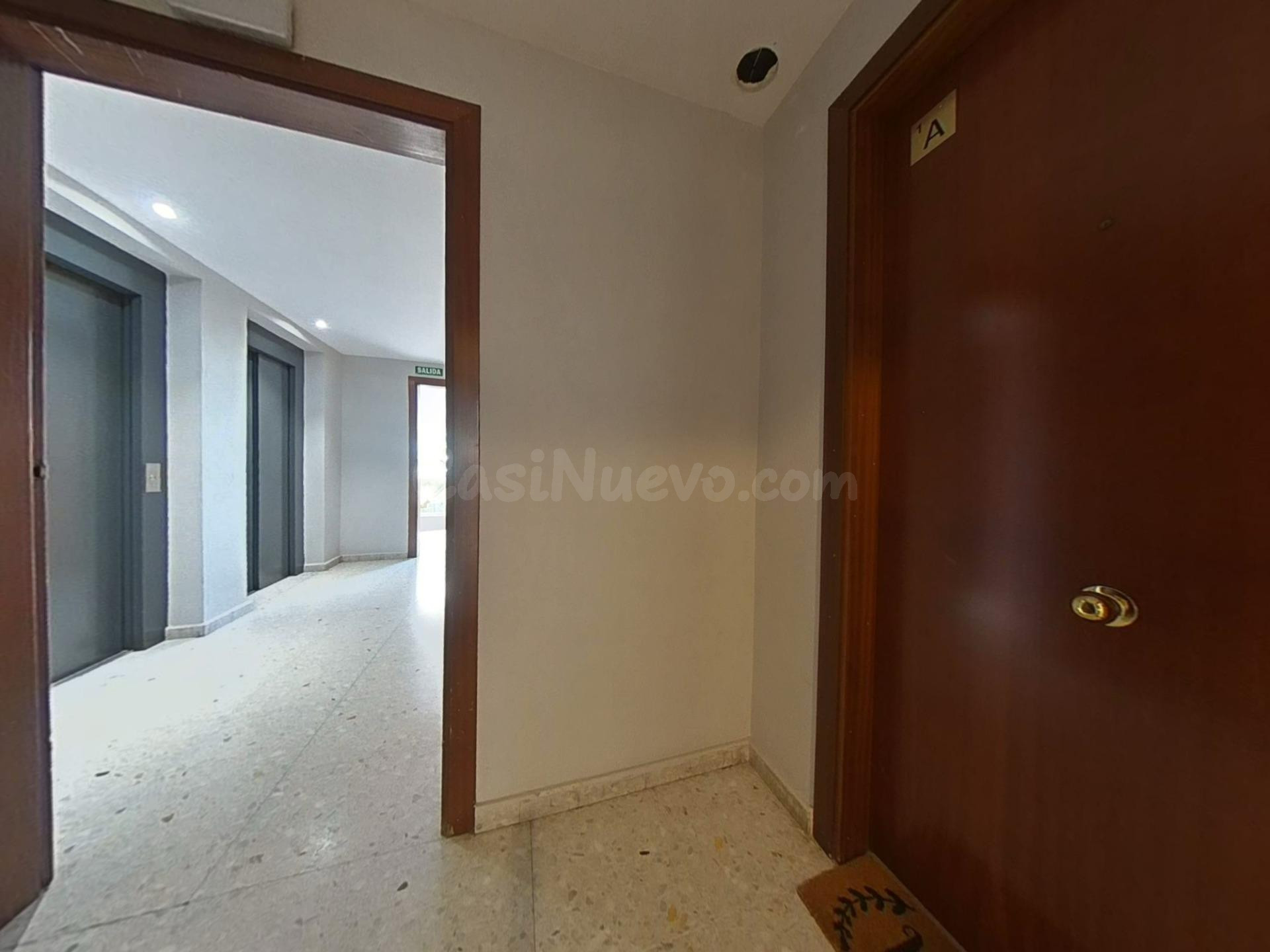 Amplio y Luminoso Piso en el Centro de Salou con Piscina - foto 4