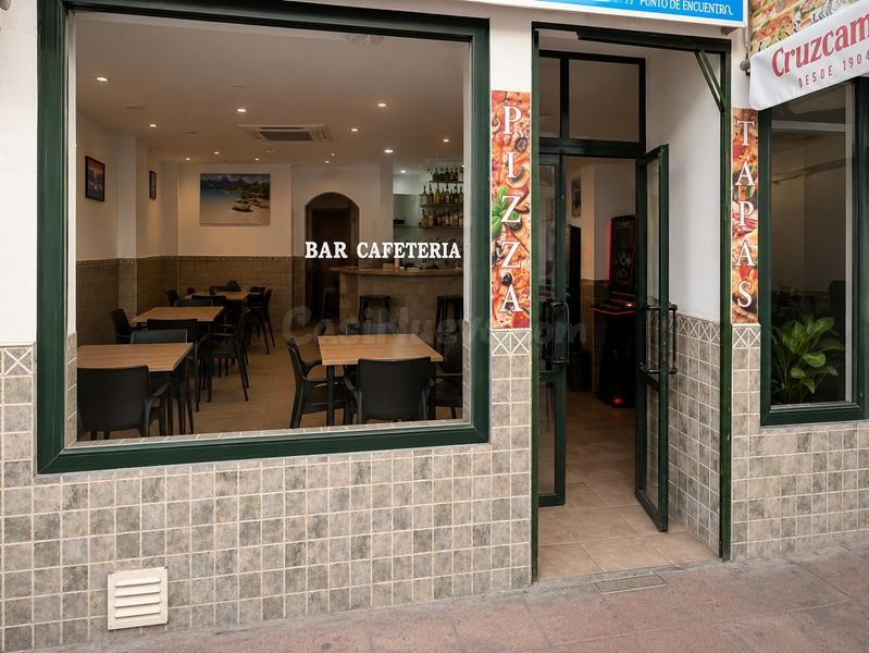 ALQUILER LOCAL DE HOSTELERÍA EN FUNCIONAMIENTO EN EL CENTRO  - foto 3