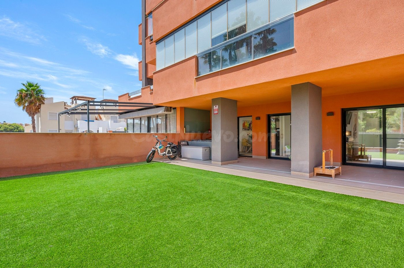APARTAMENTO DE 2 DORMITORIOS Y 2 BAÑOS EN ORIHUELA COSTA - foto 5
