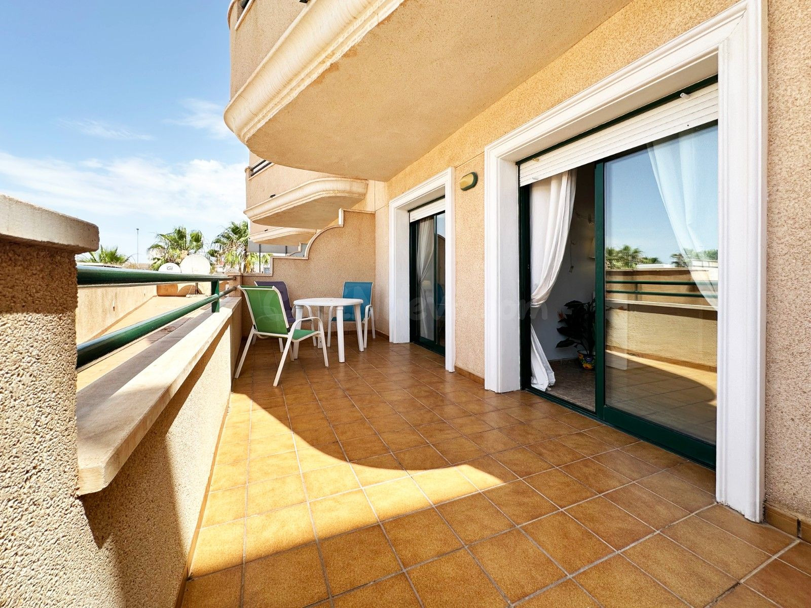 APARTAMENTO DE 2 DORMITORIOS Y 1 BAÑO EN AGUA MARINA ( ORIHUELA COSTA )
