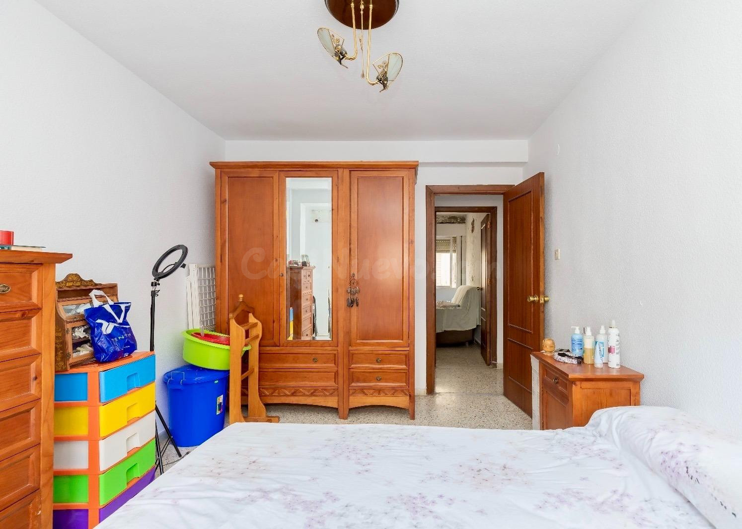 Oportunidad junto al centro de Almería: 3 dormitorios por 95 - foto 24