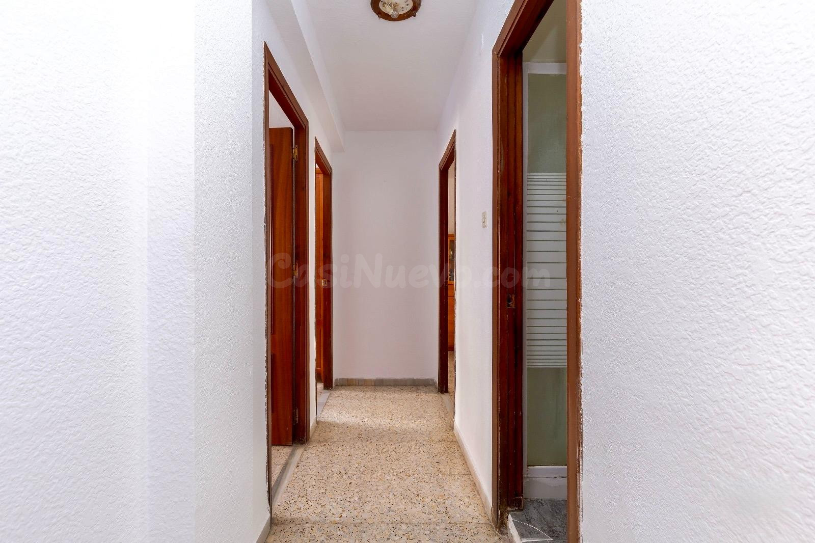 Oportunidad junto al centro de Almería: 3 dormitorios por 95 - foto 7