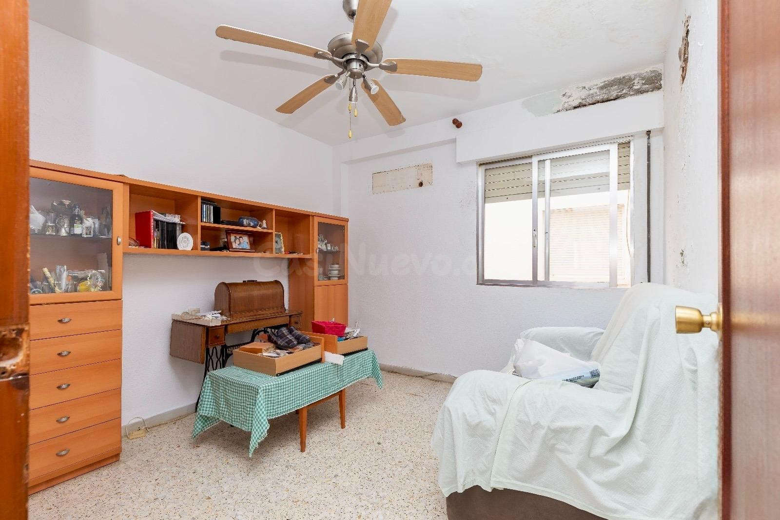 Oportunidad junto al centro de Almería: 3 dormitorios por 95 - foto 8