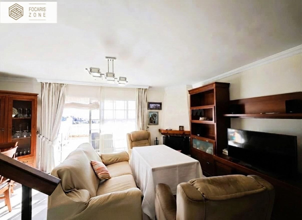 PRECIOSO CHALET CON VISTAS AL MAR EN RINCÓN DE LA VICTORIA - foto 4