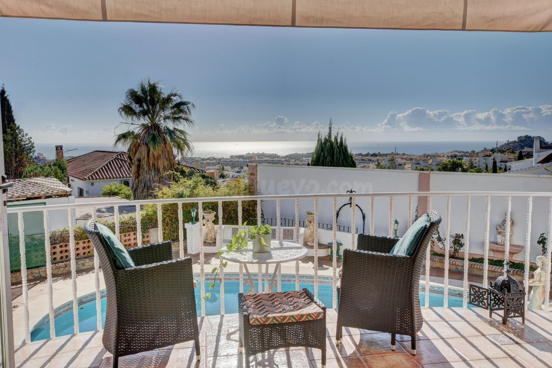 Chalet de una planta , Vistas panoramicas al mar y cerca de comodidades