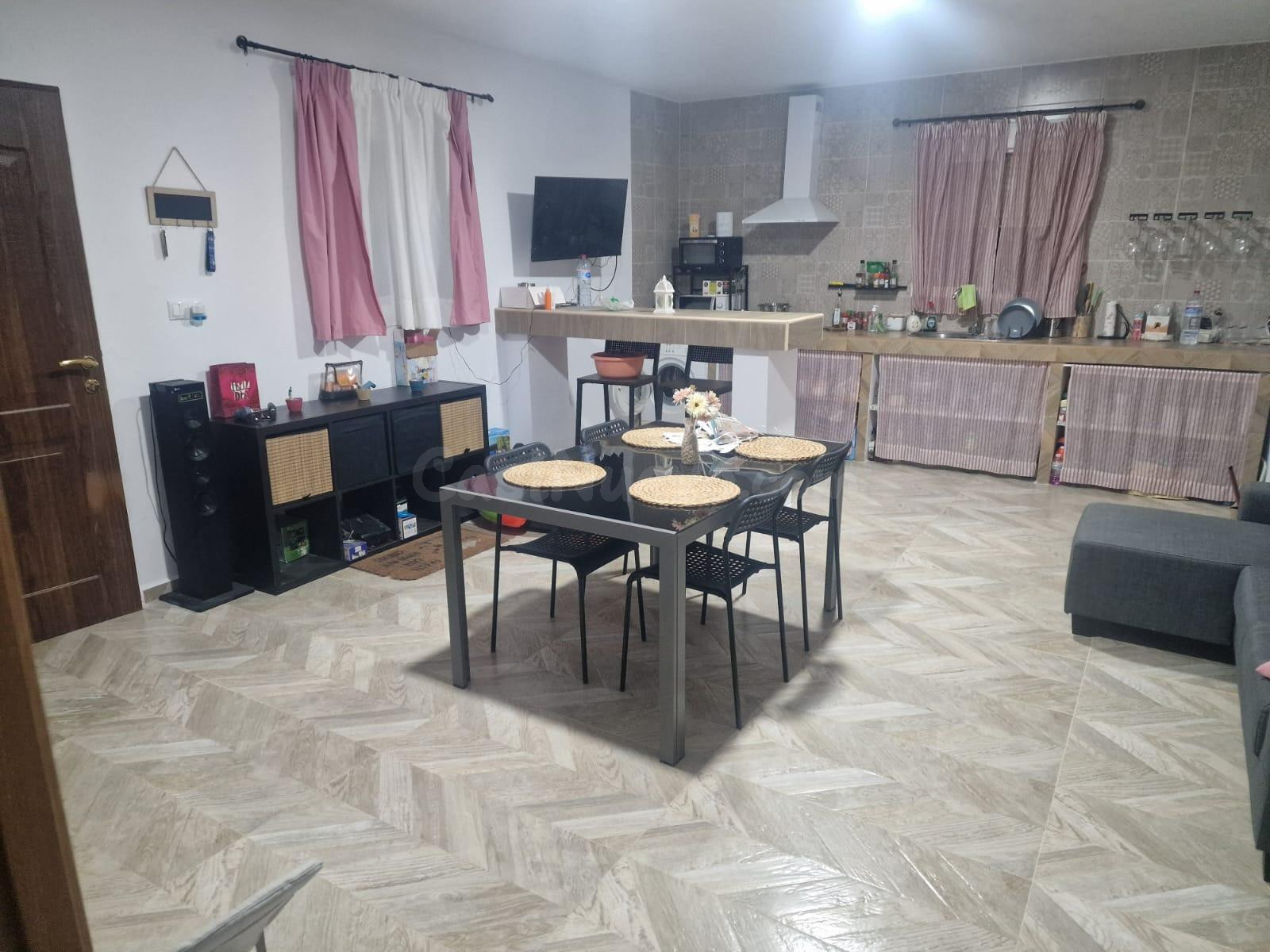 Se vende parcela no hipotecable, con construcción y piscina  - foto 3